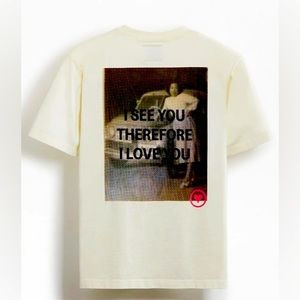 Short sleeve tee
